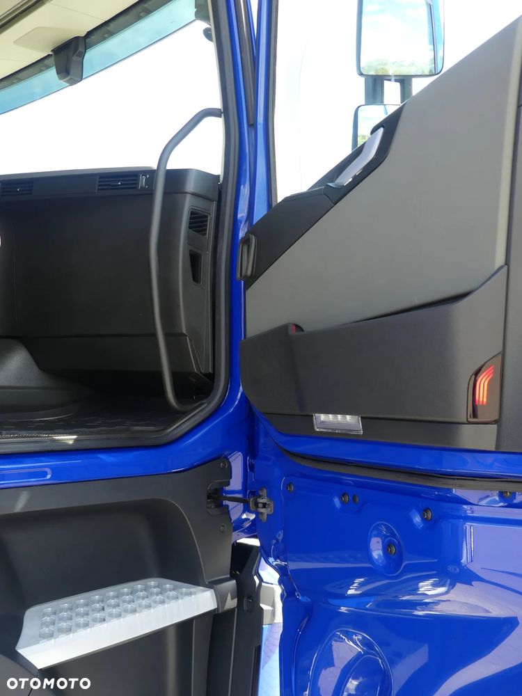 Volvo FH4 460 / EURO 6 / STANDARD / I -SHIFT / ZADBANE / - 21