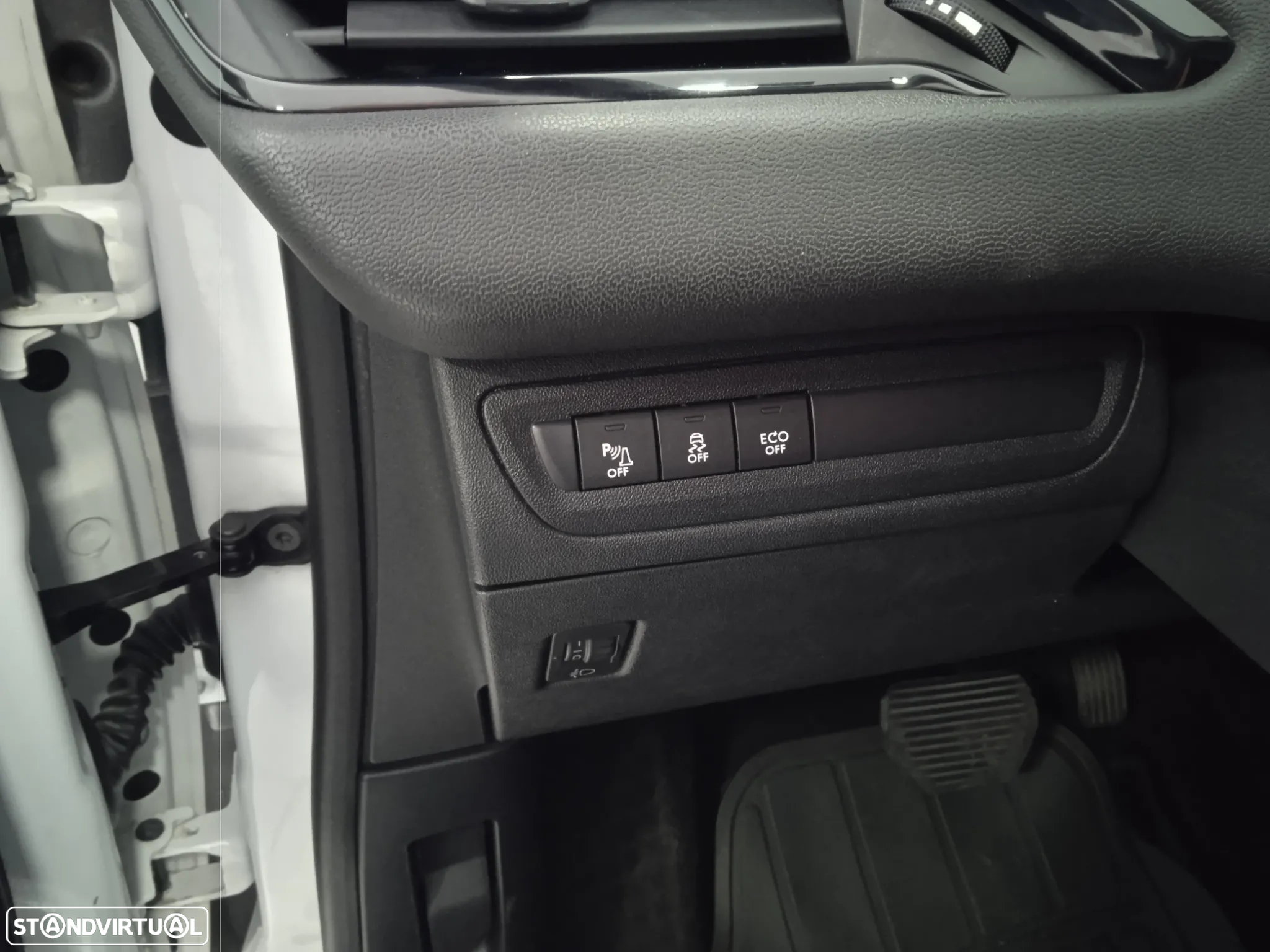 Peugeot 208 e-HDi 68 EGS5 Stop&Start Active - 8