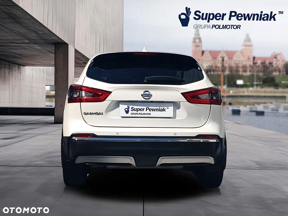 Nissan Qashqai 1.6 DIG-T Tekna - 4