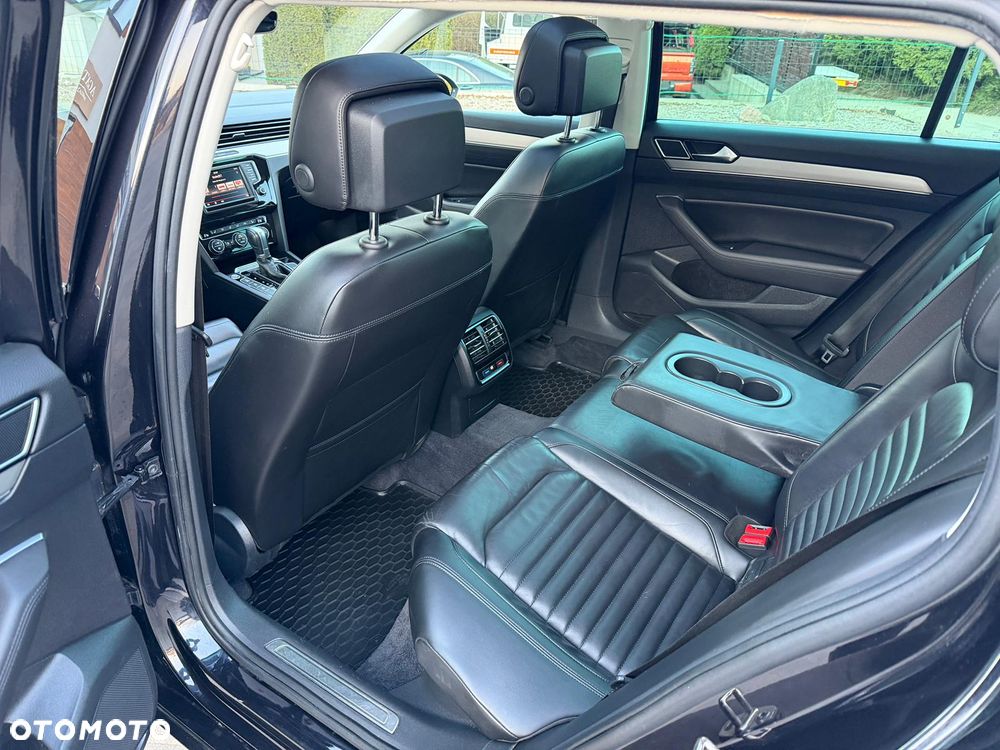 Volkswagen Passat 2.0 TDI Bi-Turbo BMT 4Mot Highline DSG - 13