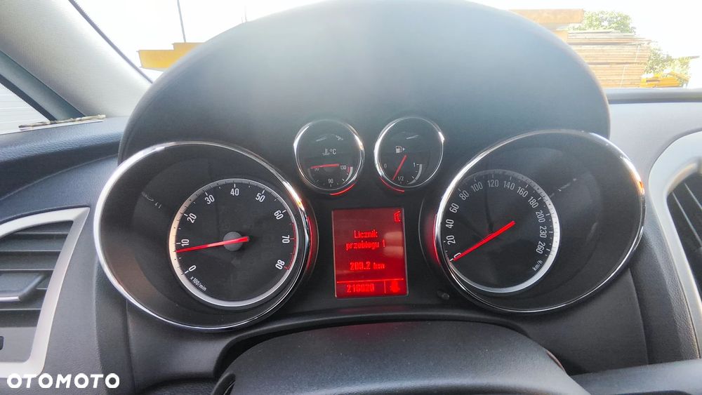 Opel Astra 1.4 T Sport - 10