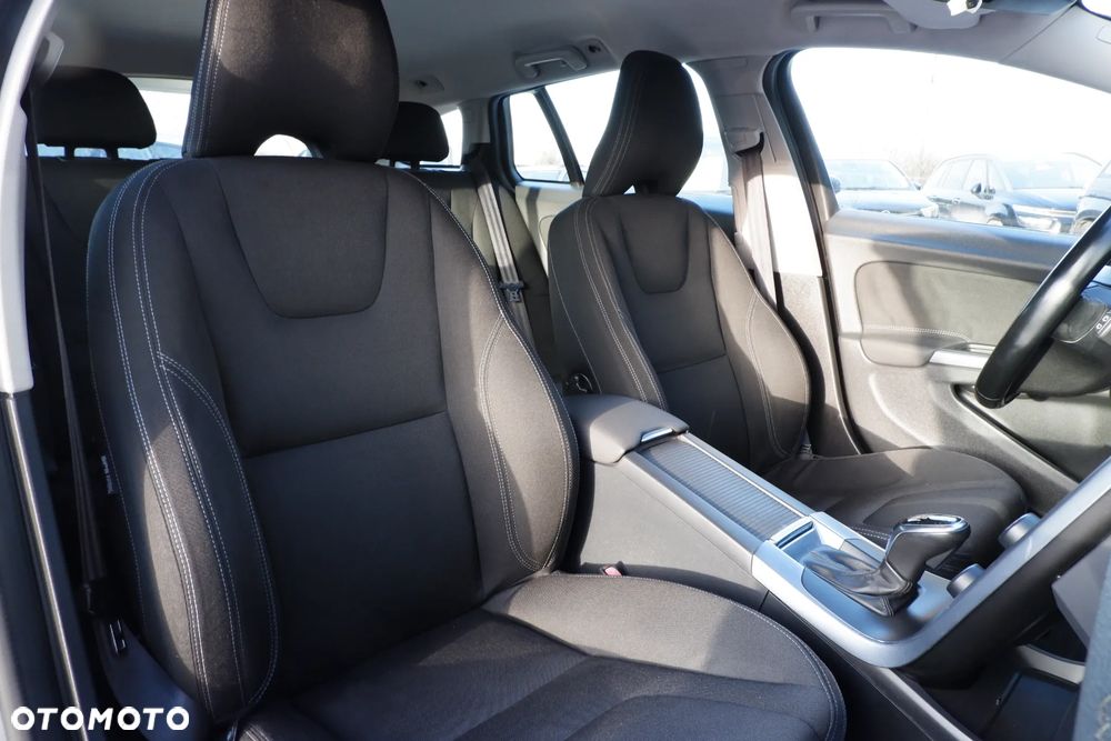 Volvo V60 D3 Geartronic Kinetic - 10