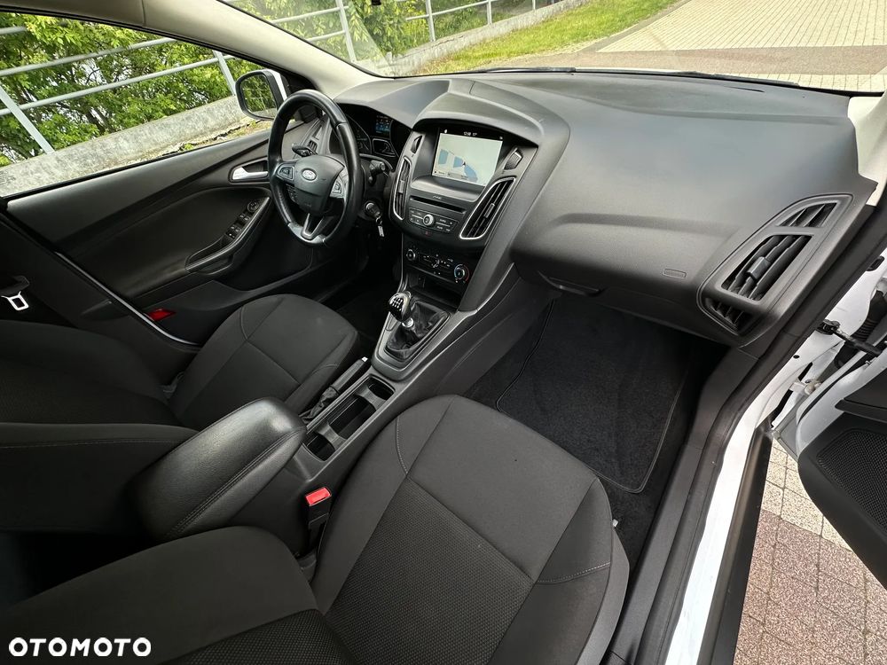 Ford Focus 1.5 TDCi ECOnetic 88g Start-Stopp-System Titanium - 9