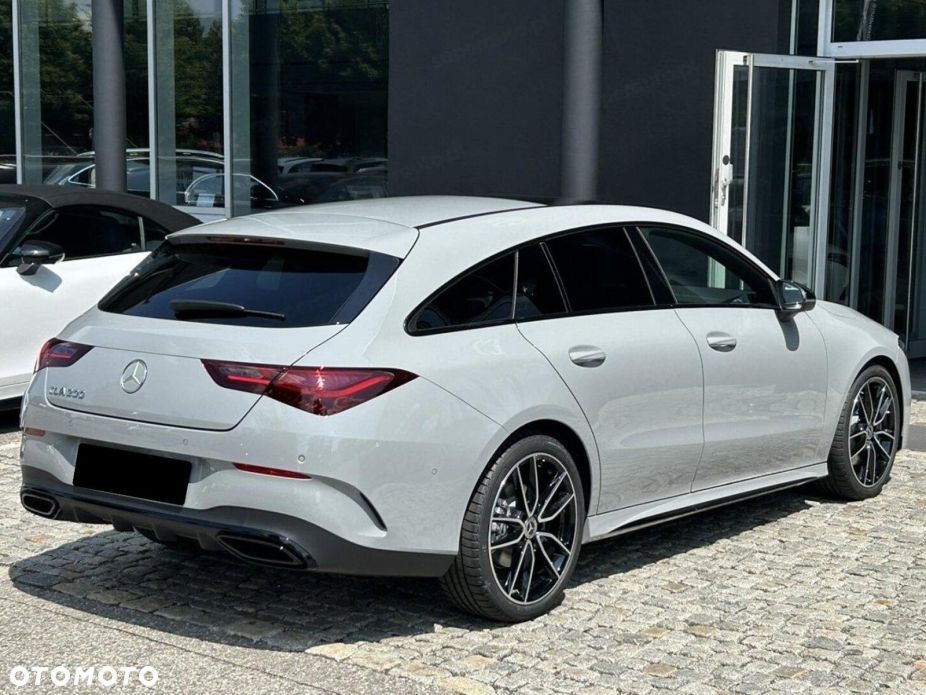 Mercedes-Benz CLA 200 mHEV AMG Line 7G-DCT - 3