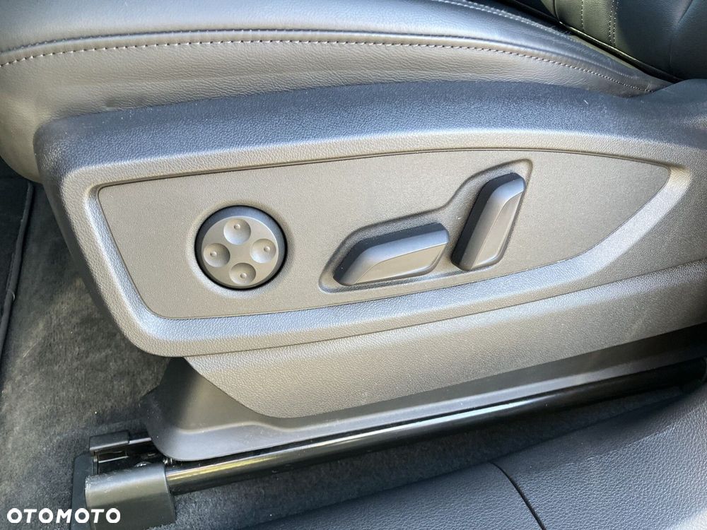 Audi Q5 Sportback - 13
