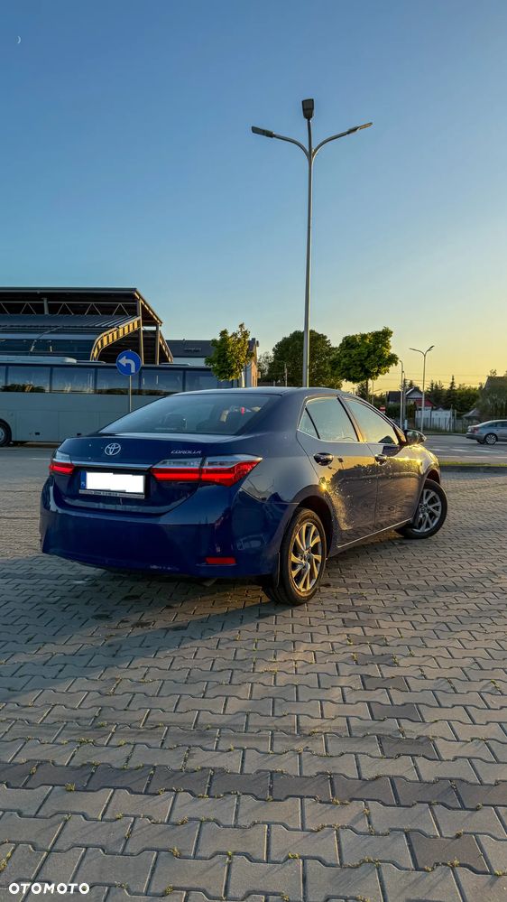 Toyota Corolla - 8