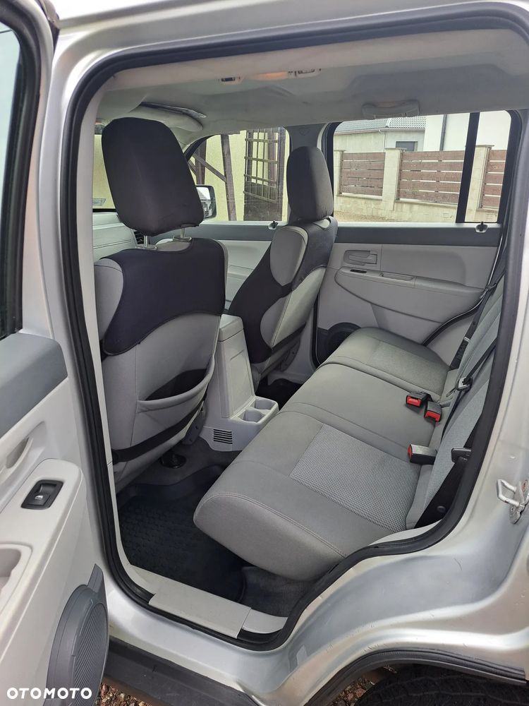 Jeep Liberty 3.7 4x4 - 7