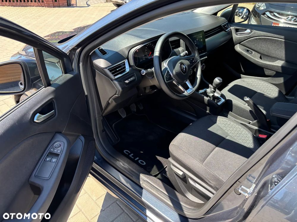 Renault Clio - 6