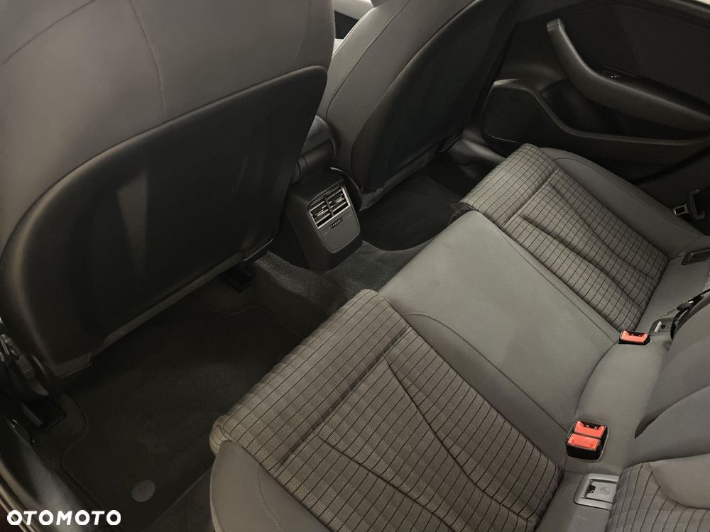 Audi A3 1.4 TFSI Attraction - 11