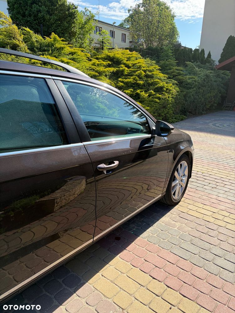 Volkswagen Passat 1.6 TDI DPF BlueMot Comfortline - 18