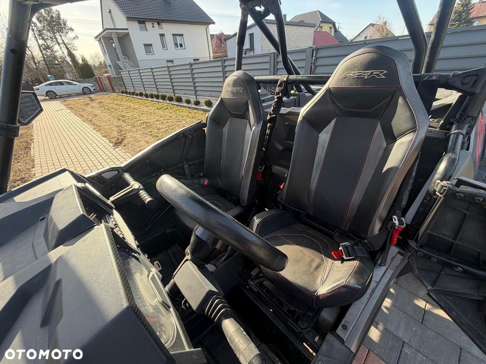 Polaris RZR - 8