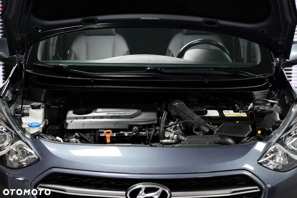 Hyundai i30 blue Kombi 1.6 CRDi DCT Passion - 9