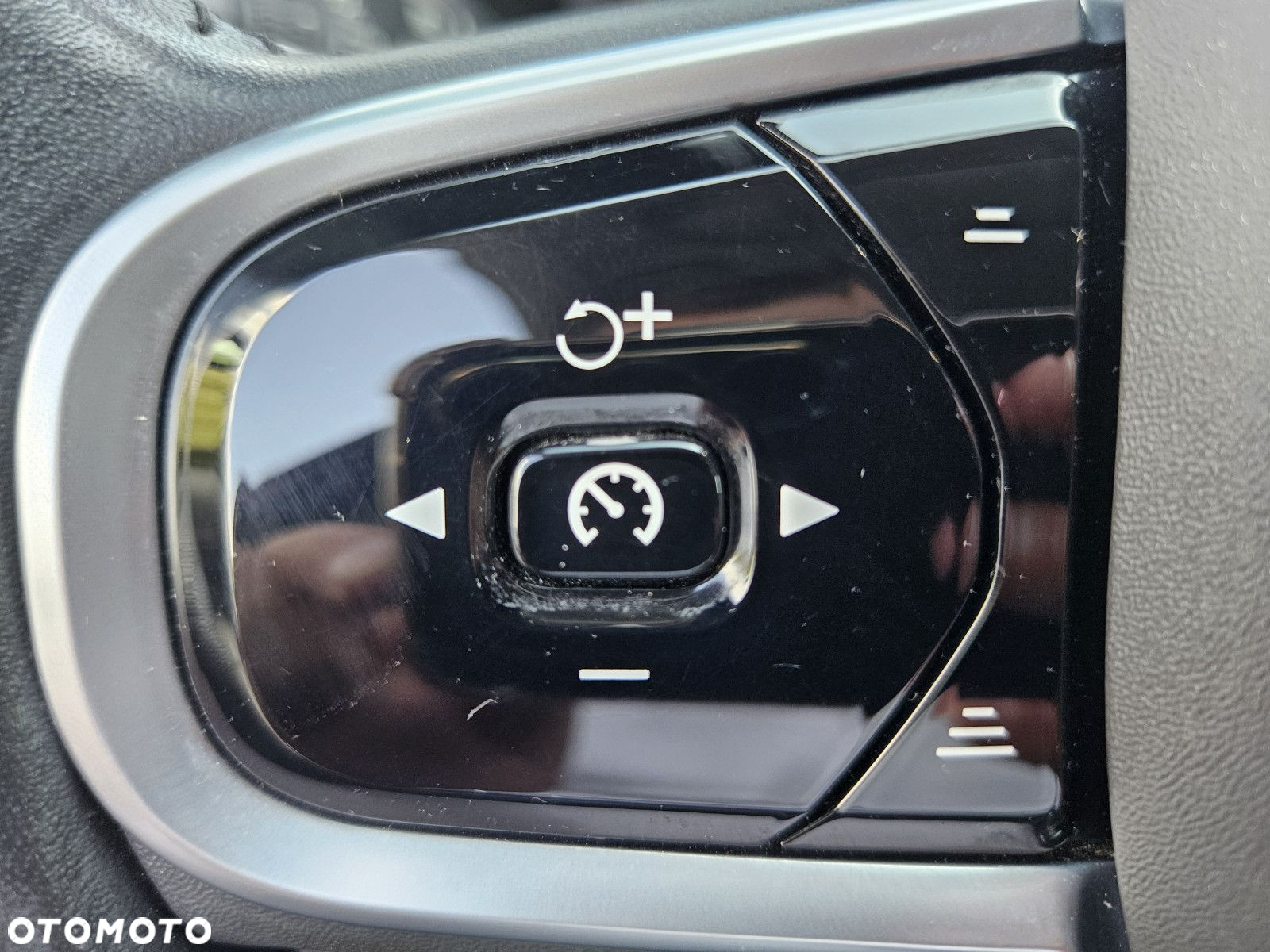 Volvo XC 60 - 25