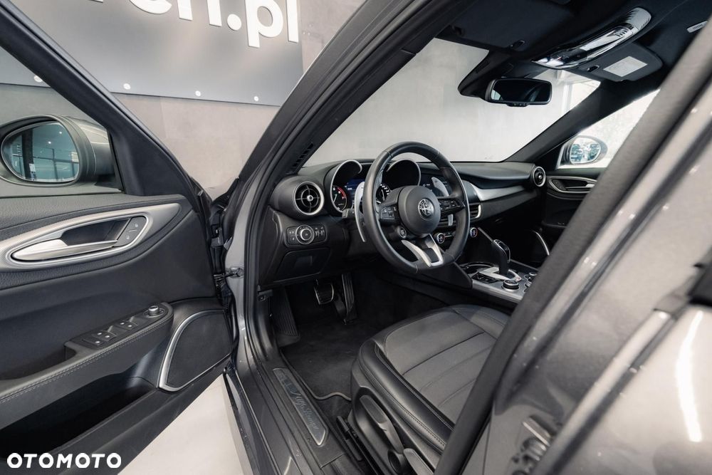 Alfa Romeo Giulia 2.0 Turbo Sprint - 9