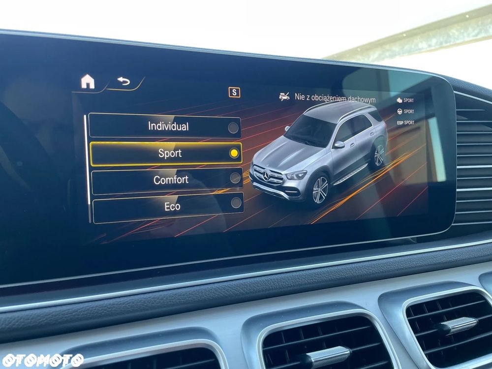 Mercedes-Benz GLE 300 d 4Matic 9G-TRONIC AMG Line - 29