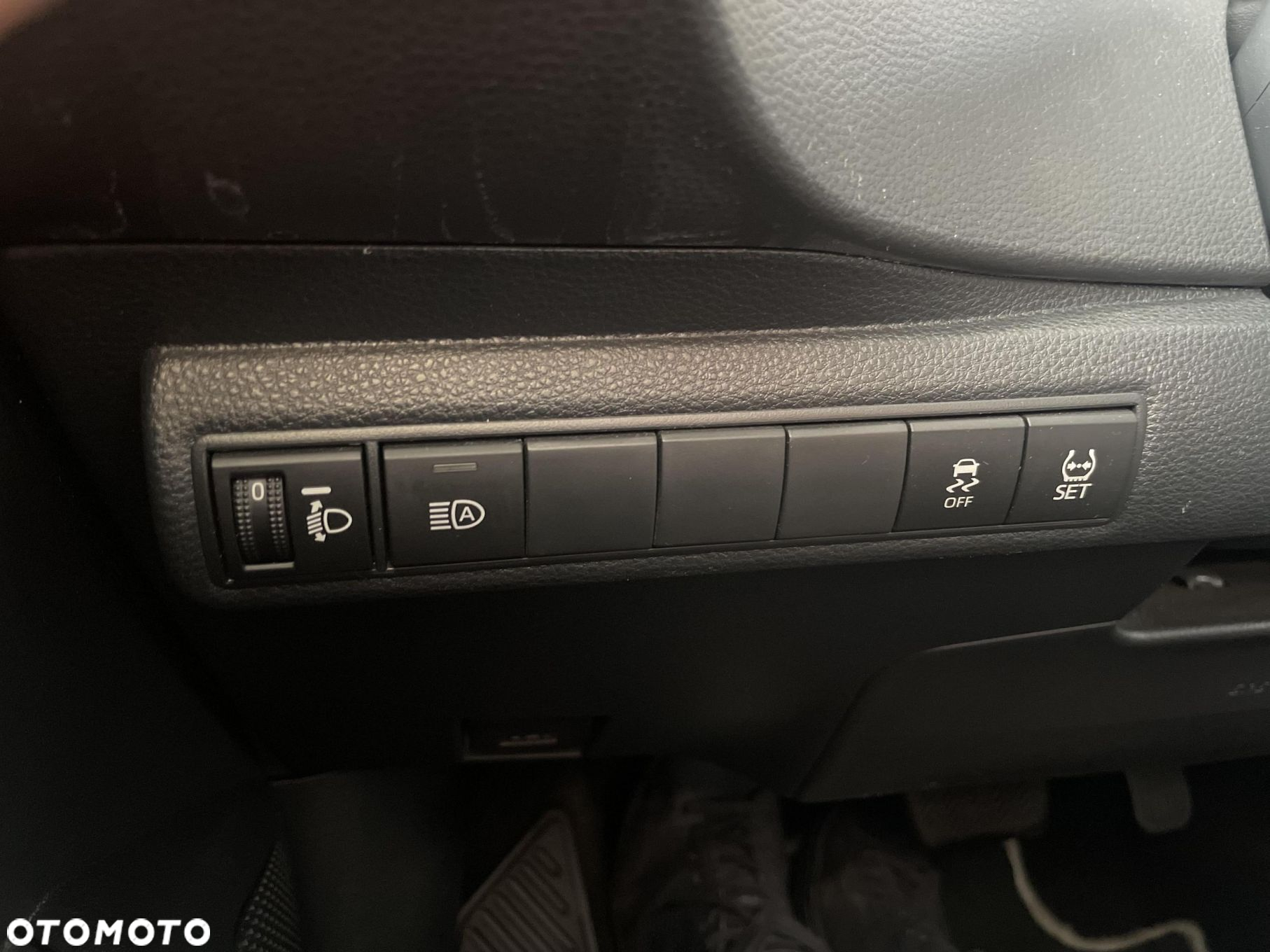 Toyota Corolla - 21