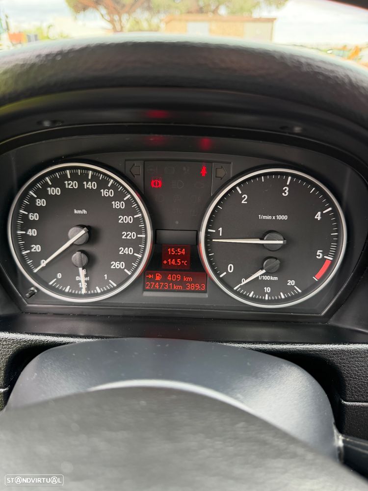 BMW X1 18 d sDrive - 21