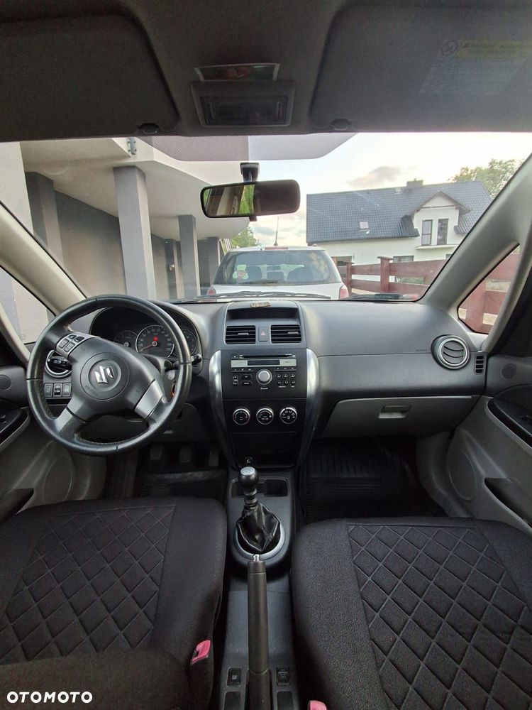 Suzuki SX4 - 5