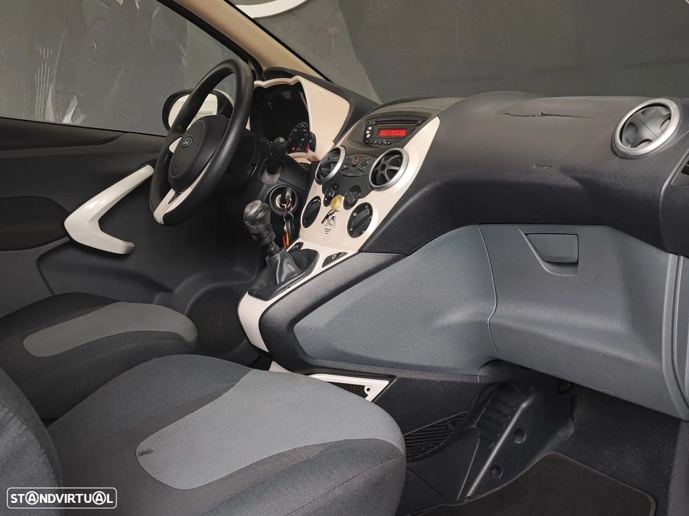Ford KA 1.2 Titanium - 31