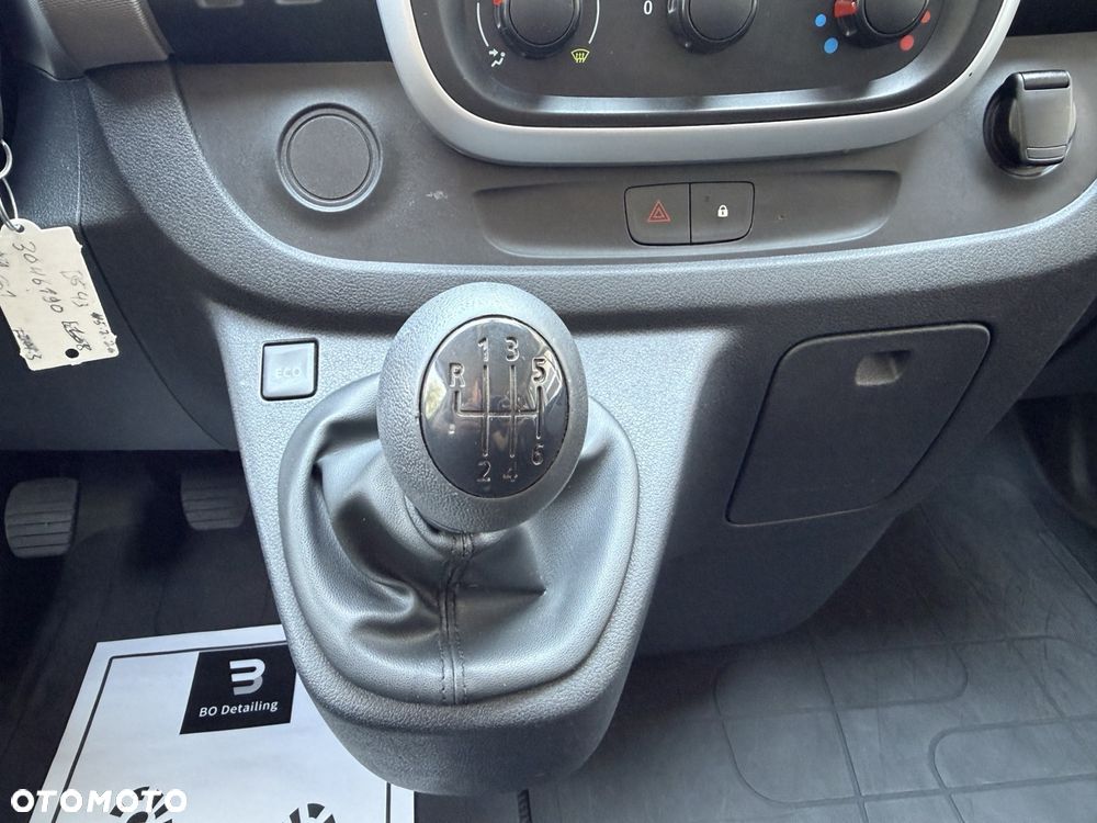 Renault Trafic - 17