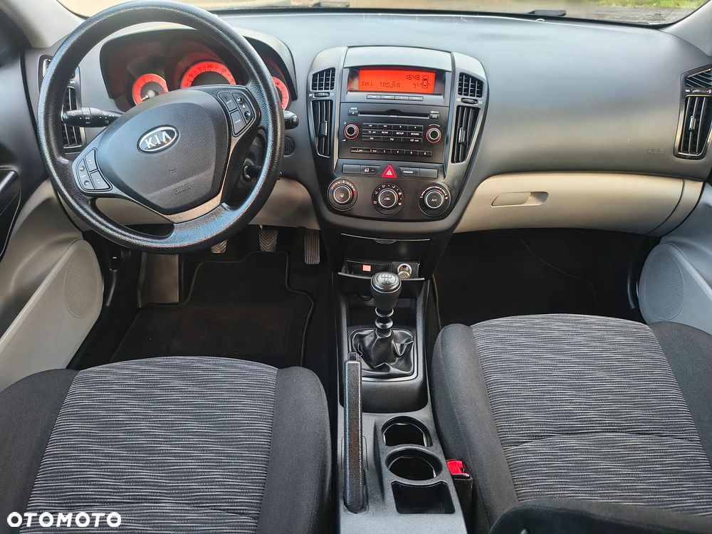 Kia Ceed 1.4 CVVT EX - 21