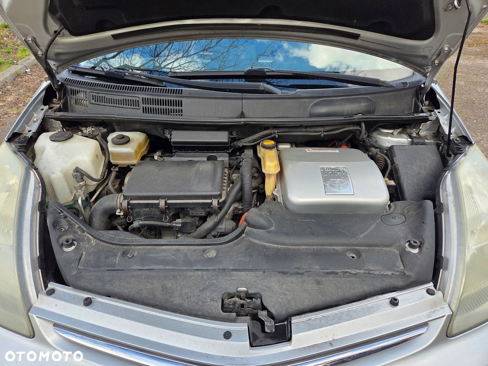 Toyota Prius 1.5 VVT-i Prestige - 8