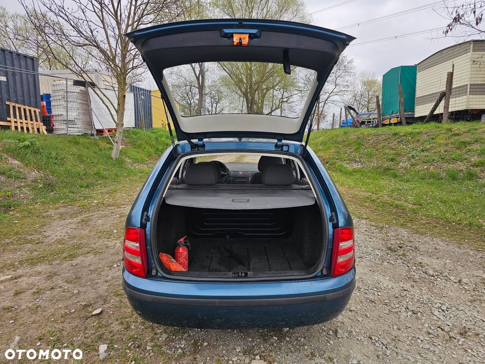 Skoda Fabia 1.2 HTP Basis - 8