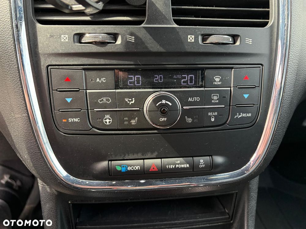 Dodge Grand Caravan - 15