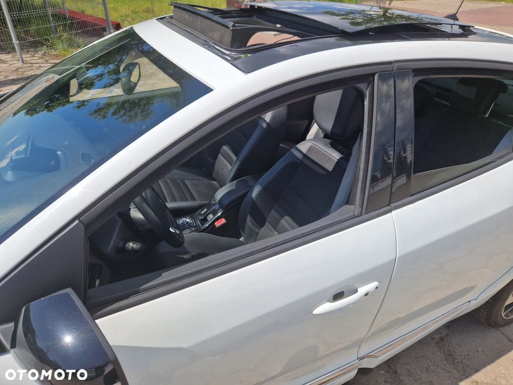 Renault Megane ENERGY TCe 130 BOSE EDITION - 6