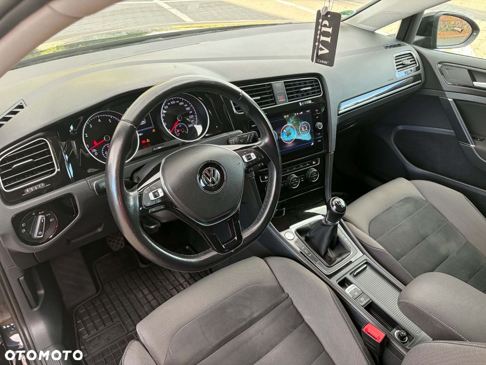 Volkswagen Golf 1.4 TSI BMT Highline - 35