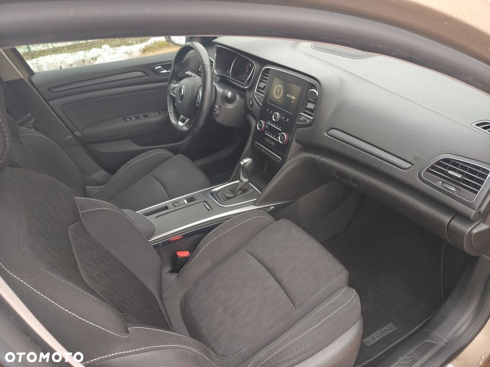 Renault Megane 1.3 TCe FAP Limited EDC - 8