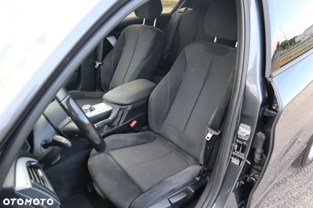 BMW Seria 1 120i M Sport - 21