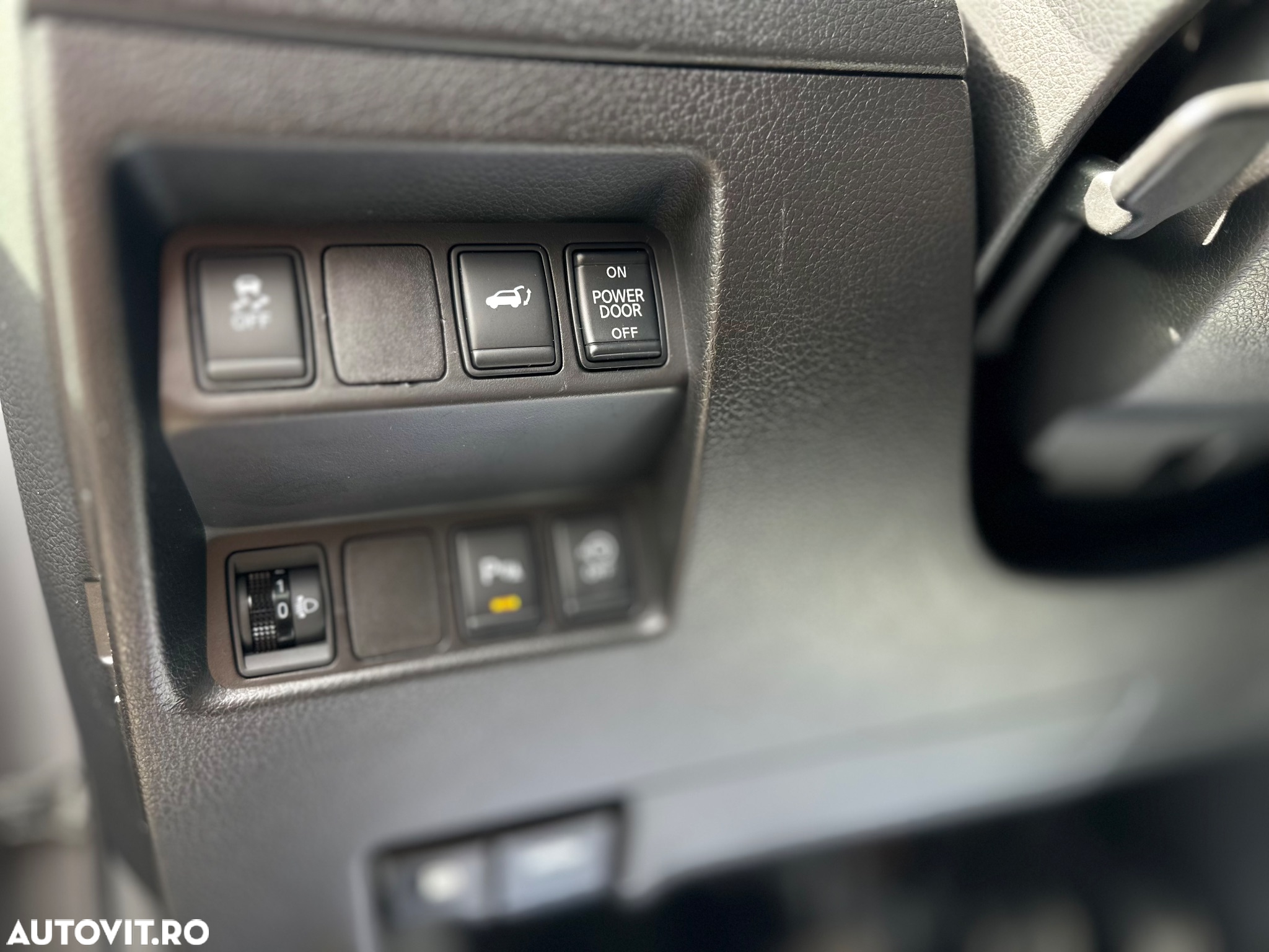 Nissan X-Trail 1.6 dCi N-Connecta - 27