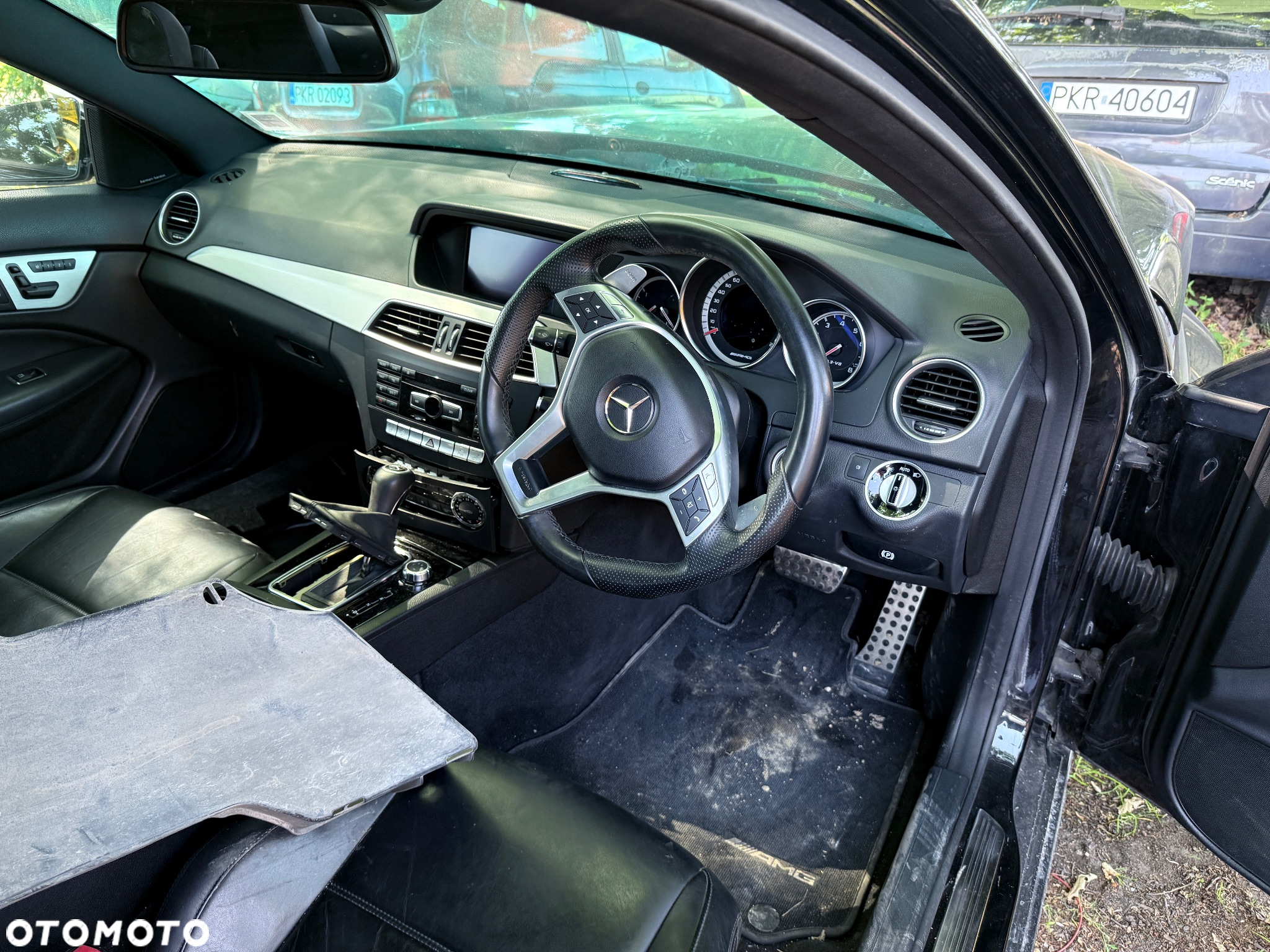 Mercedes-Benz Klasa C 63 AMG Coupe AMG SPEEDSHIFT MCT AMG Performance Package Edition 1 - 12