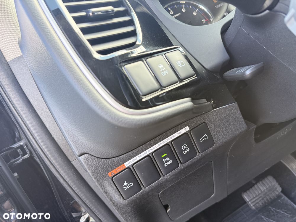Mitsubishi Outlander 2.0 4WD CVT Diamant Edition+ - 20