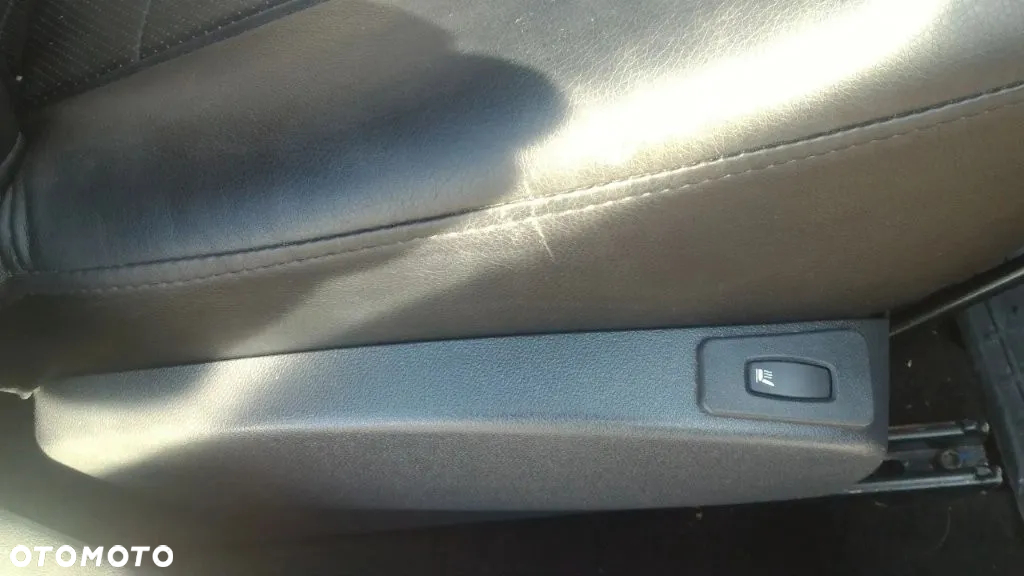 Nissan Almera - 7