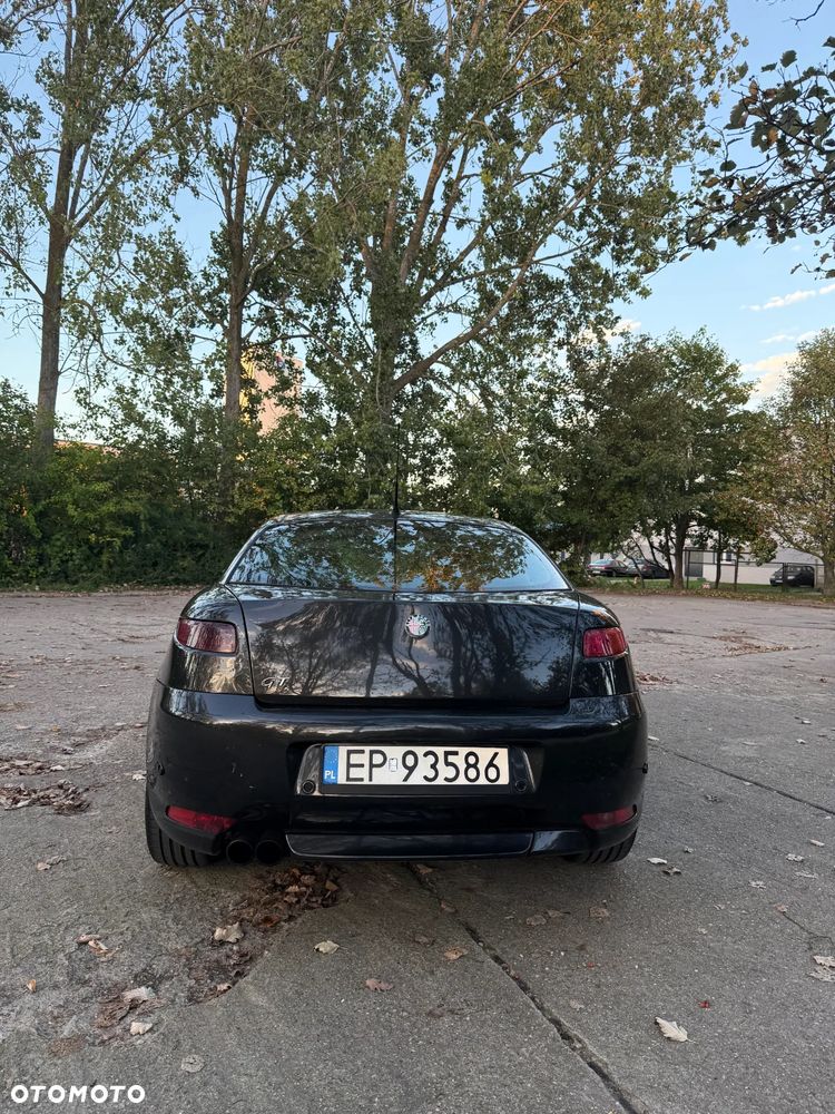 Alfa Romeo GT 1.9JTD 16V Distinctive - 5