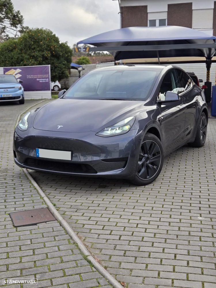 Tesla Model Y RWD - 1