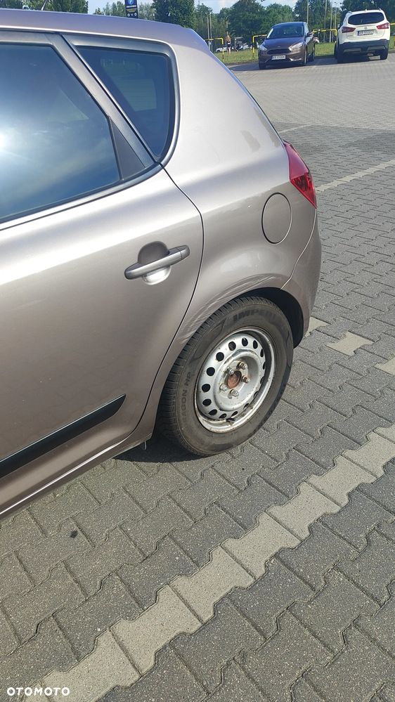 Kia Ceed 1.6 Crdi Comfort - 18