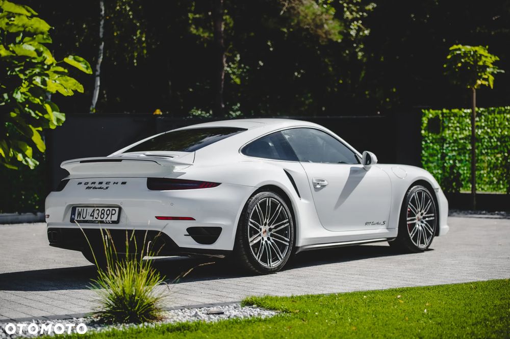 Porsche 911 Turbo - 2