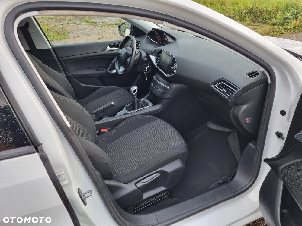 Peugeot 308 PureTech 110 Stop & Start Allure - 8