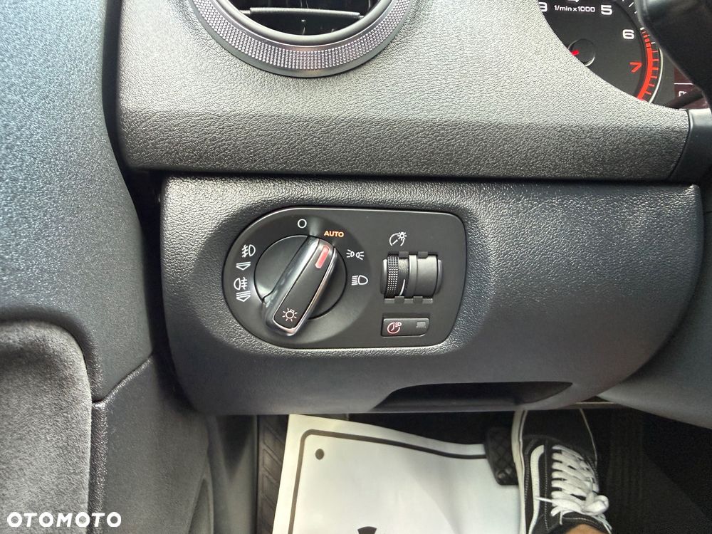 Audi A3 Sportback 1.4 TFSI S tronic Ambiente - 24