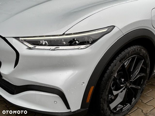 Ford Mustang Mach-E - 29