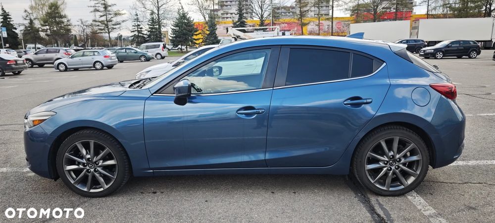 Mazda 3 - 5
