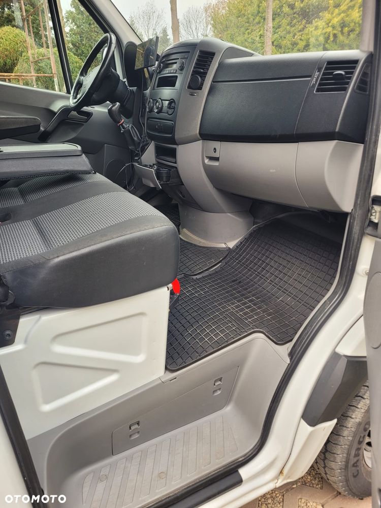 Mercedes-Benz Sprinter - 17