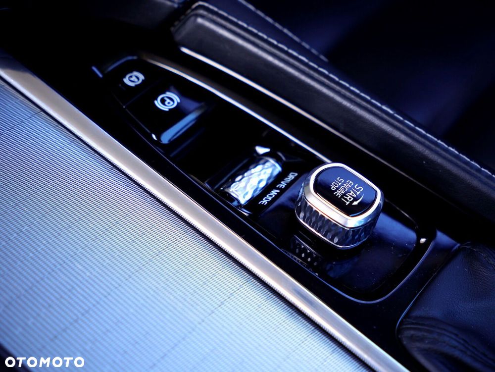 Volvo XC 90 D5 AWD Inscription - 30