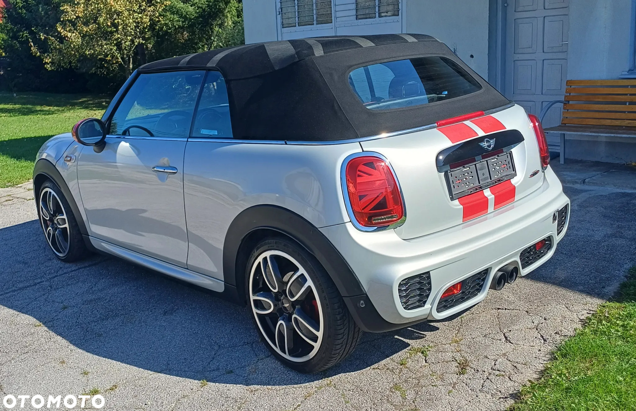MINI John Cooper Works Cabrio - 6