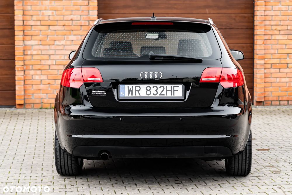 Audi A3 Sportback 2.0 TDI Ambiente - 16