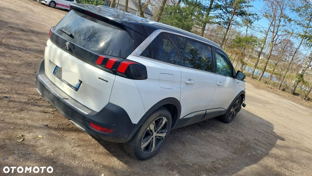 Peugeot 5008 HDI 150 Allure - 3