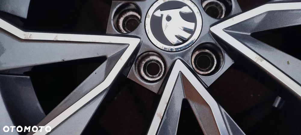 Felgi Aluminiowe Oryg. Skoda Fabia Rapid 16 cali 5x100 7Jx16 Et46 Ø57,1mm Ładne - 11